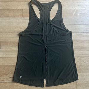 Lululemon Women’s Tie it Up Tank Scoop Neck Mesh Racer Back HUNTER GREEN